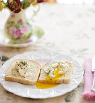 Brunch i København: En Dybdegående Oplevelse for Mad- og Drikkeelskere